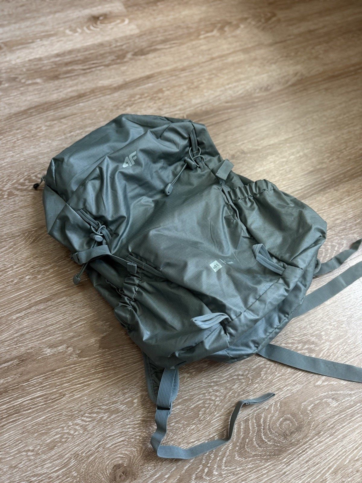 40-liter backpack F4