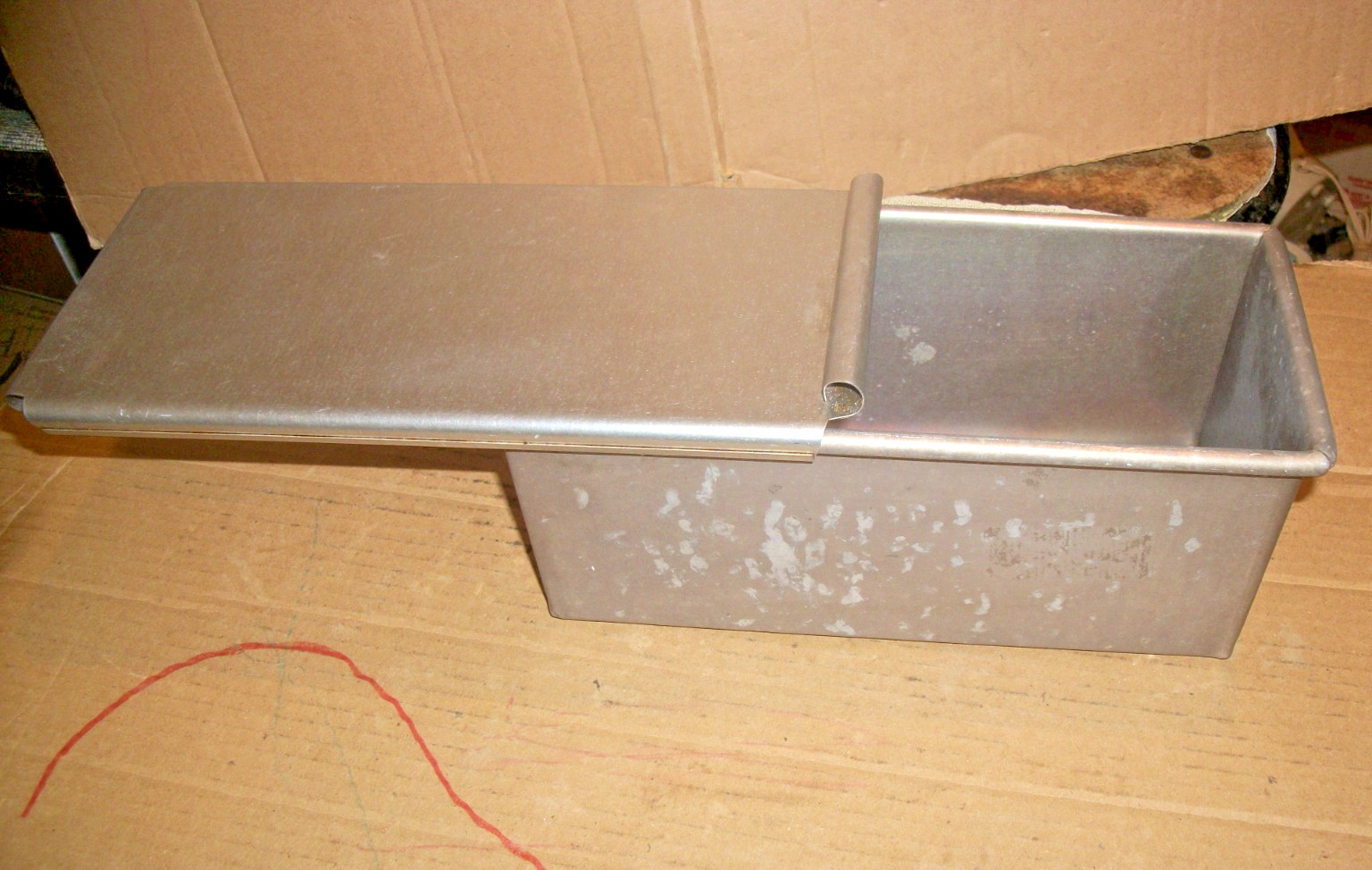 Thick Folded Steel Bread Loaf/Meatloaf Cake Pan With Sliding Lid gallery