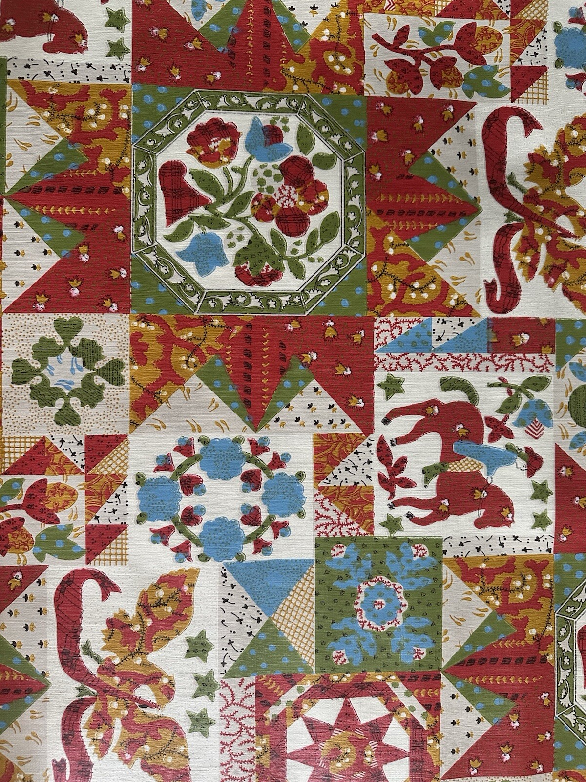 Red Green Blue Quilt Pattern Design Wallpaper/Wall Covering-Multiple Rolls gallery