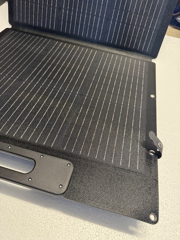 Open BoxBluetti Portable Foldable 100W Solar Panel PV100 OLDER MODEL gallery