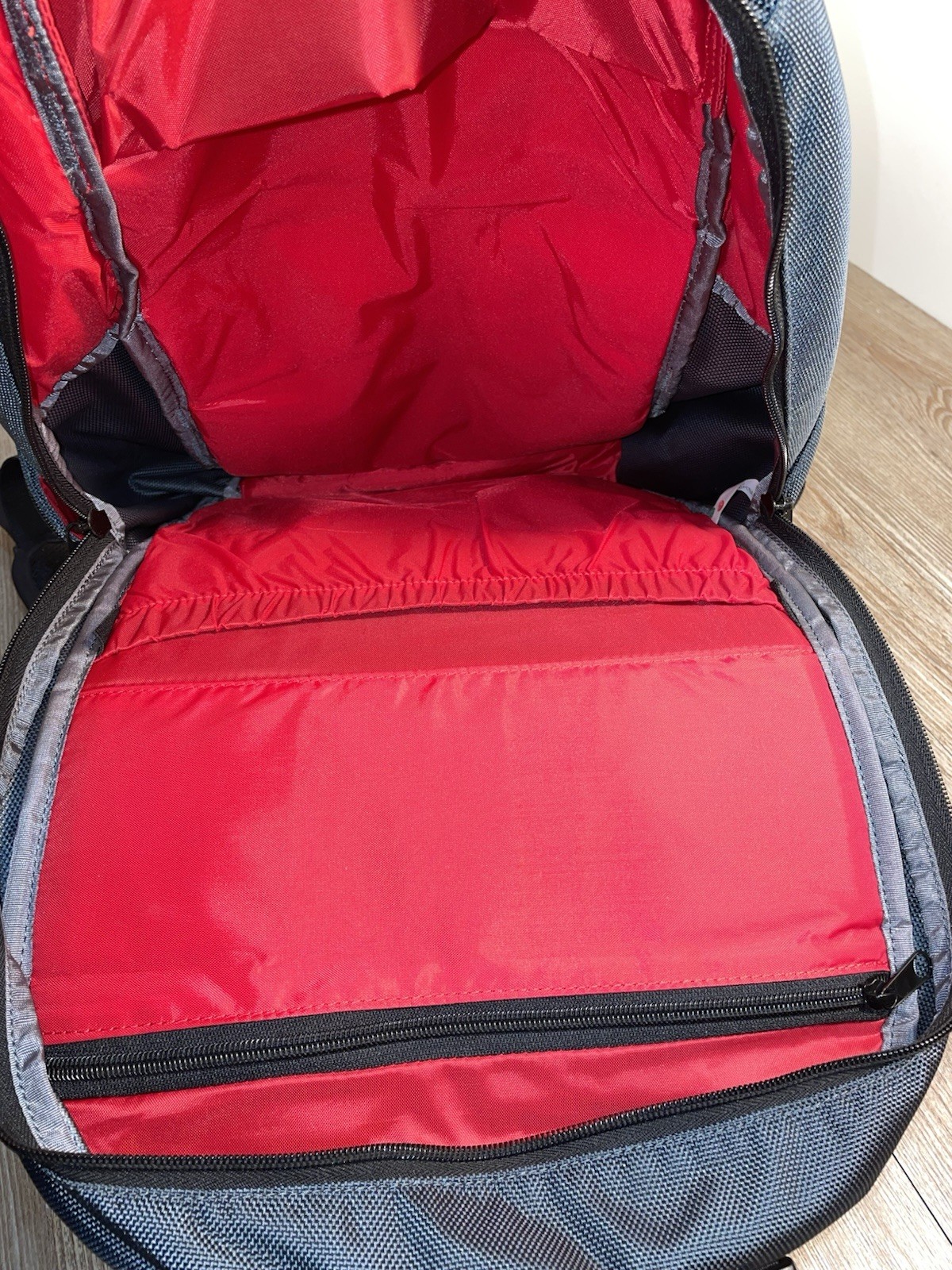 Slingshot Per Diem Backpack Black Padded 3