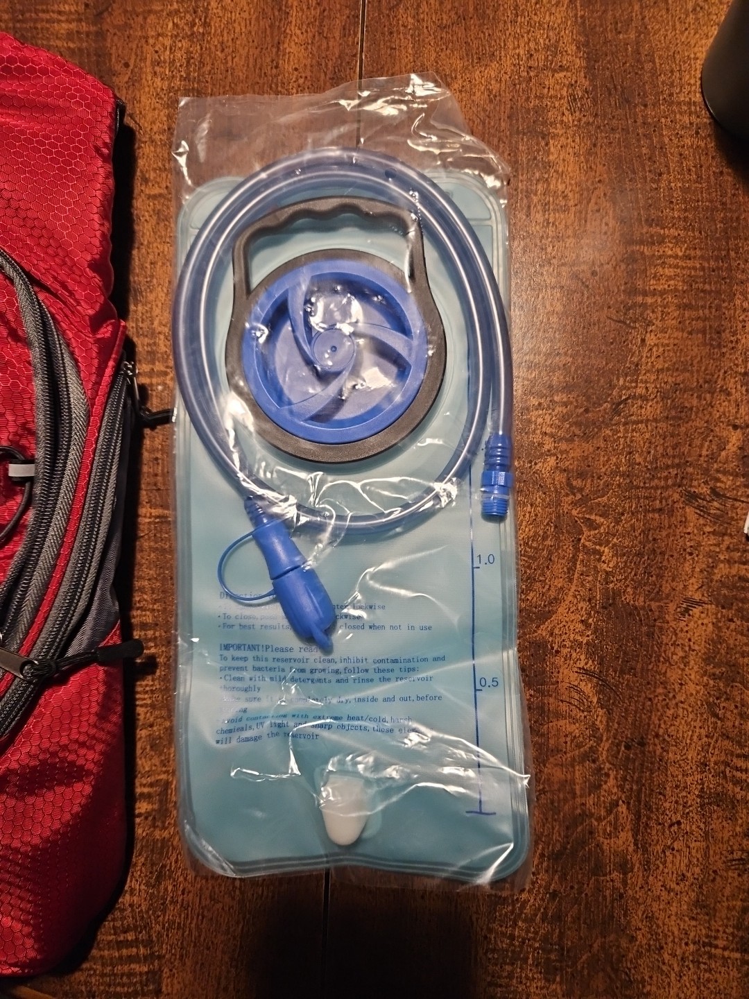 Drift Hydration Pack Red with Bladder Backpack New Zippered Pockets! See Pics 2