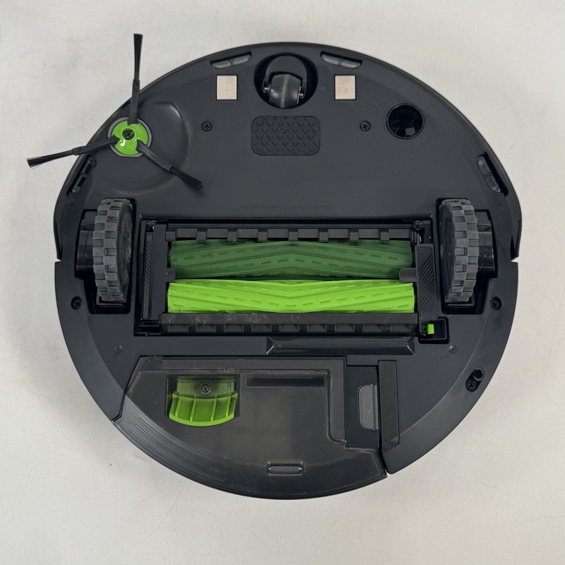 iRobot Roomba J7+ Wi-Fi Connected Self-Emptying Robot Vacuum RVE-Y1 w/Clean Base gallery