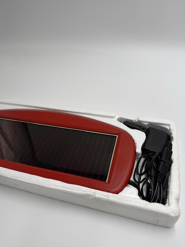 Amorphous Solar Panel 12 Volt Auto Light Adapter 1.5 Watts gallery