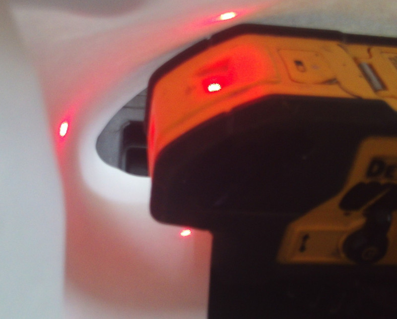 DeWalt DW083 3 Beam Laser Pointer Level, with Storage Case gallery
