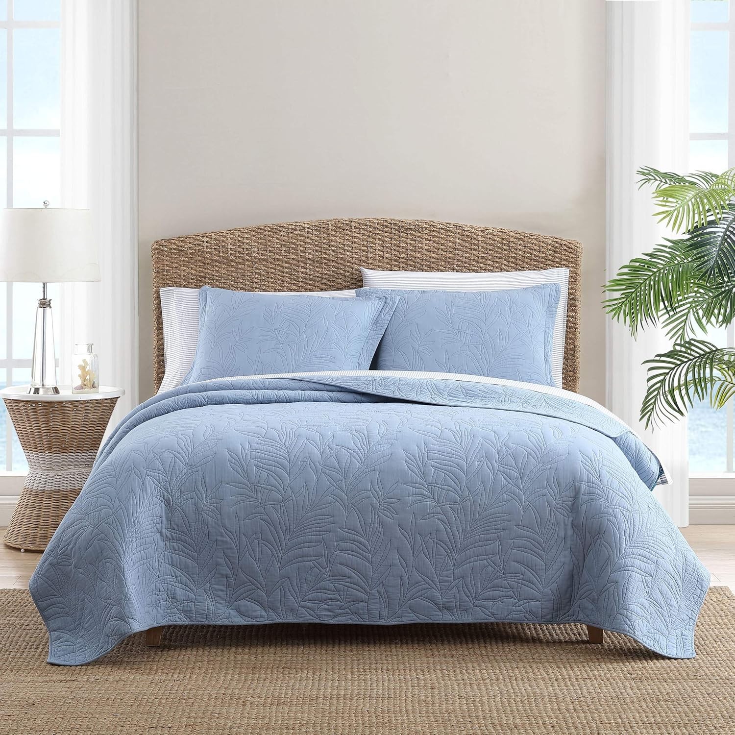 Tommy Bahama - Quilt, Reversible Cotton Bedding King Costa Sera Blue gallery