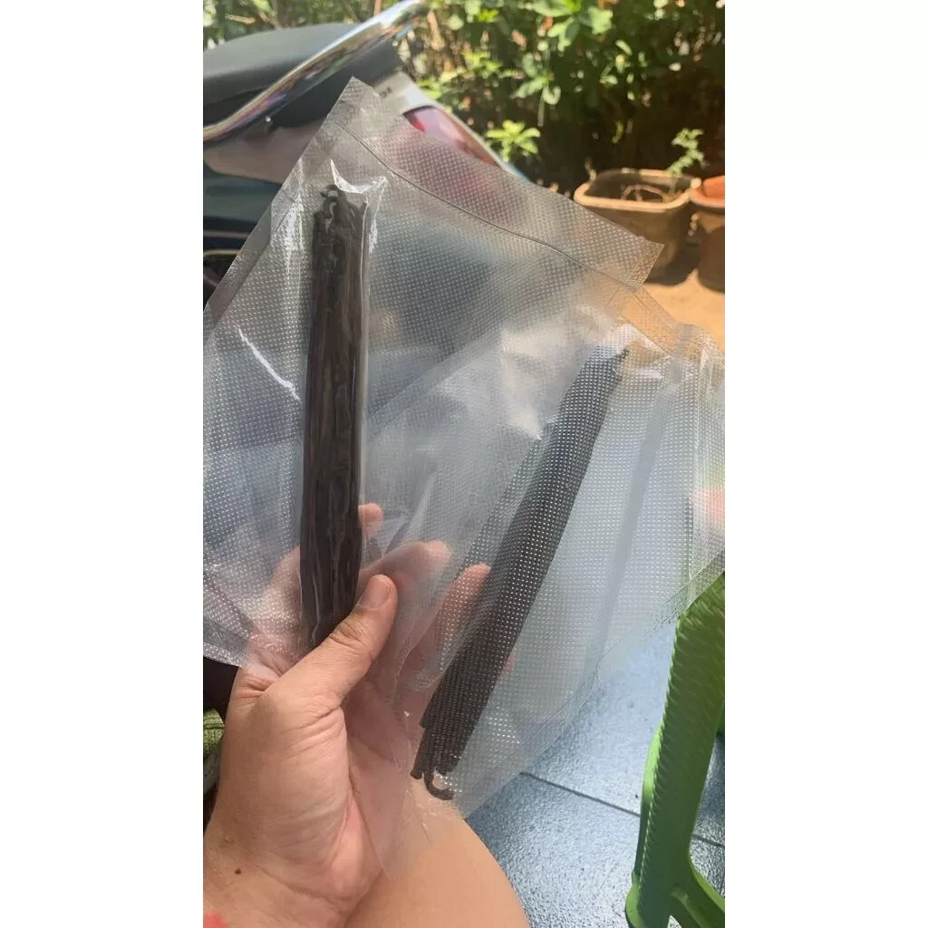 Vanilla Beans Grade A Pure Quality from Papua New Guinea - 25gr/0.9oz gallery