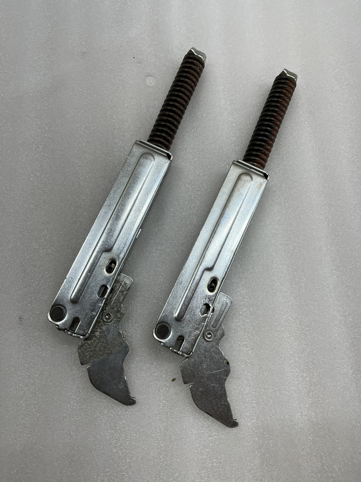 Genuine ELECTROLUX Built-In Oven, Hinge Set of 2 # 318900601 gallery