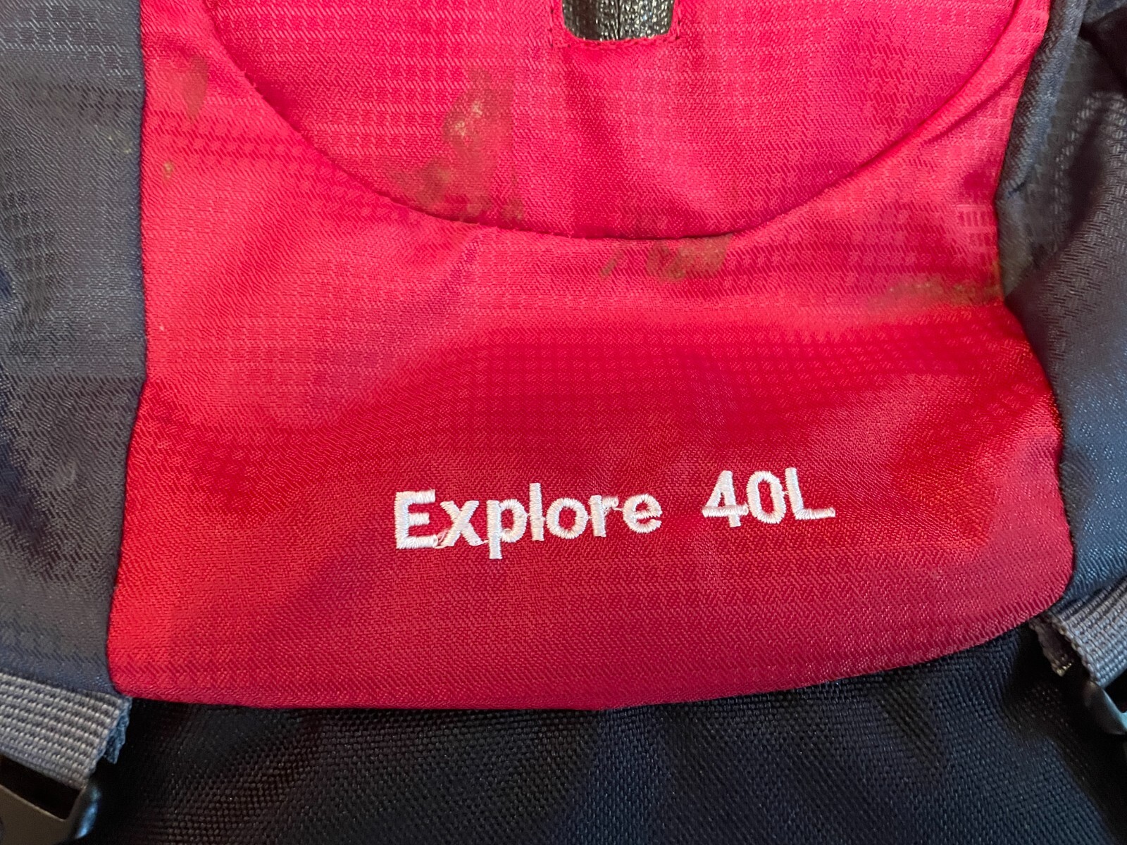AOTU Explore 40L hydration ready backpack - Red - with raincover 2