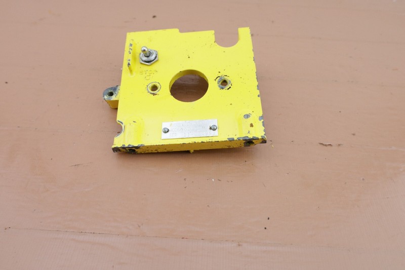 McCulloch Pro Mac 610 Chainsaw OEM Kill Switch gallery