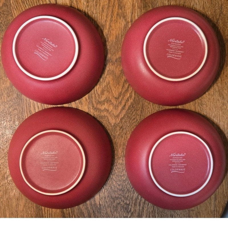 Noritake Stoneware Colorwave Raspberry 7" Soup/Cereal Bowls - set of 4 gallery