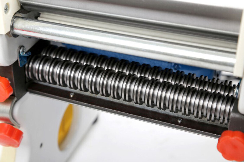 110V Pasta Maker Pasta Press Maker Noodle Roller Machine Width3mm/9mm-USED gallery