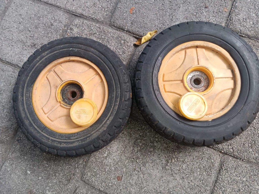 Two (2)Mclane 8" Plastic Wheel w/double side bearing&tire Assy Rep. Part# 7058-8