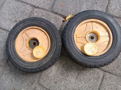 Two (2)Mclane 8″ Plastic Wheel w/double side bearing&tire Assy Rep. Part# 7058-8