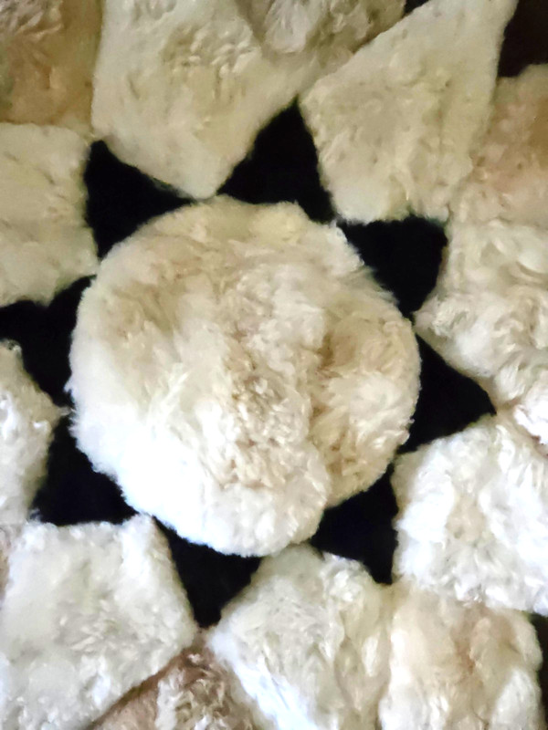 Alpaca Pillow Case – 30" Diameter gallery
