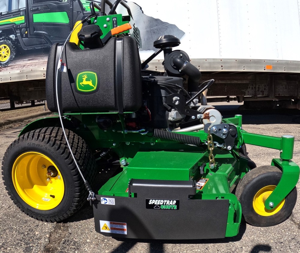 Speedtrap® Chute Blocker John Deere® QuikTrak® 652R series 52" No drilling