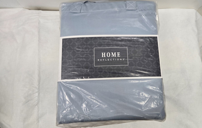 Home Reflections 1000 Thread Count Cotton Blend Sheet Set Queen Periwinkle Blue gallery