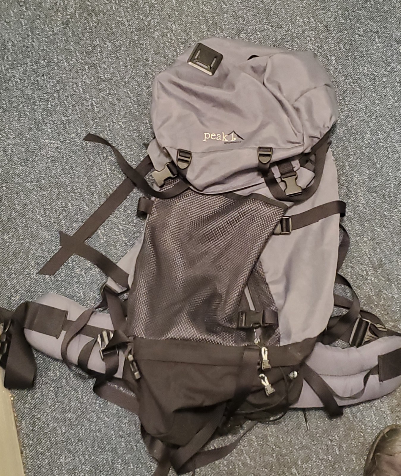 Peak 1 Hiking Backpack Bag Gray
