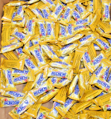 2 pounds MANGO Hi-Chew Candy Fruit Chews in bulk- 2 pounds # 2 LBS. FRESH