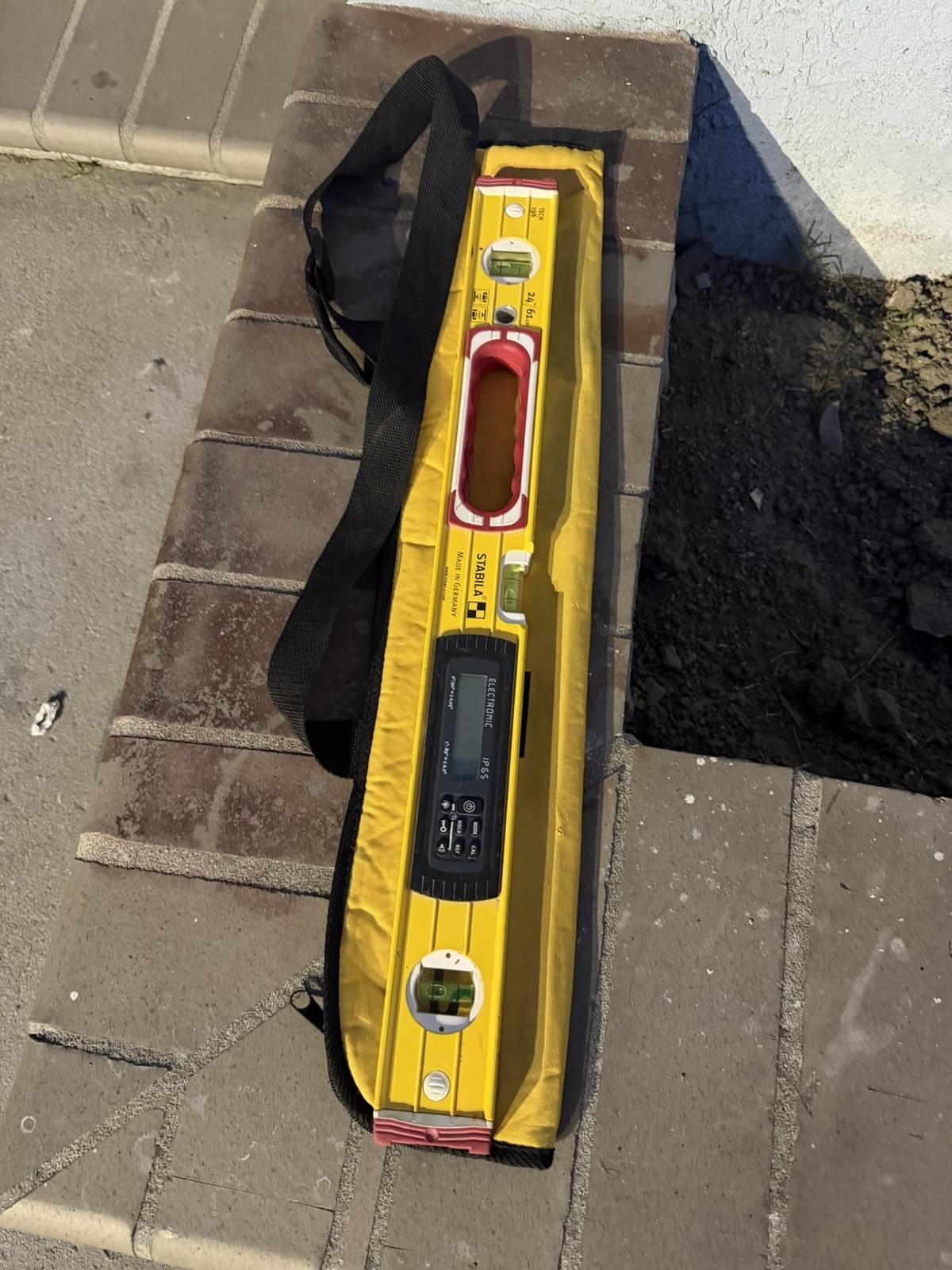 Stabila 24" Tech 196-DL Digital Electronic Level with Case gallery