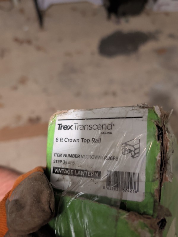 TREX TRANSCEND VINTAGE LANTERN COMPOSITE 6 FT ( 72" ) CROWN TOP RAIL gallery