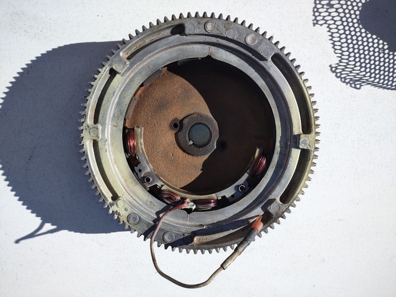 '78 Briggs & Stratton 8hp Engine Ring Flywheel Alternator Stator OEM UNTESTED! gallery