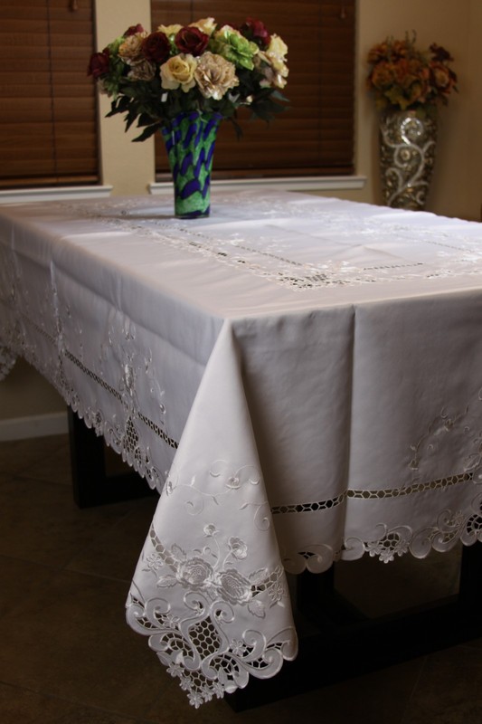 Rectangle 54x72" White Polyester Embroidered Tablecloth Napkins Wedding Bridal gallery