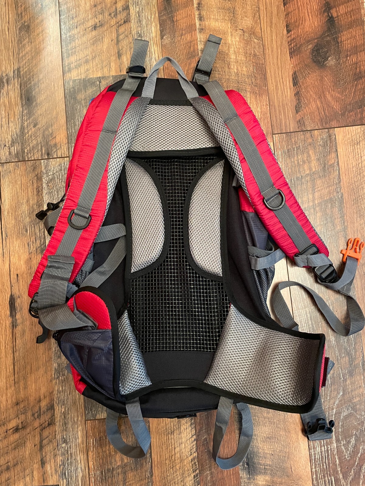 AOTU Explore 40L hydration ready backpack - Red - with raincover 4
