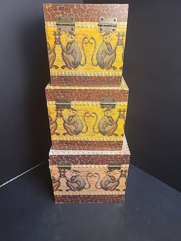 Nesting Boxes Monkeys gallery
