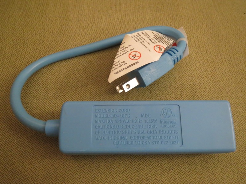 Intertek Light Blue, 3 Outlet Power Strip, 1 foot Cord, Indoor Use, NEW gallery