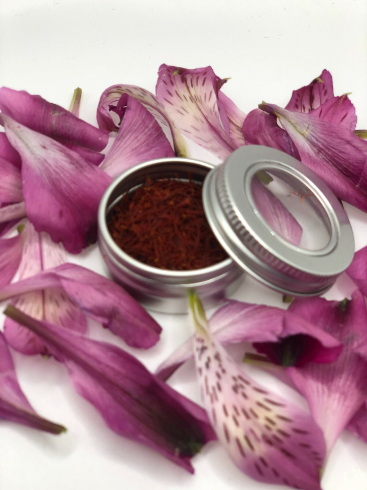 Rose Saffron | Premium Grade Handpicked Saffron Threads | Pure Red | 2 Grams gallery