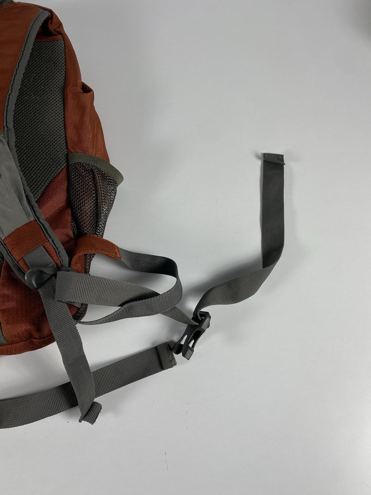 Osprey React 76 Backpack Orange 3