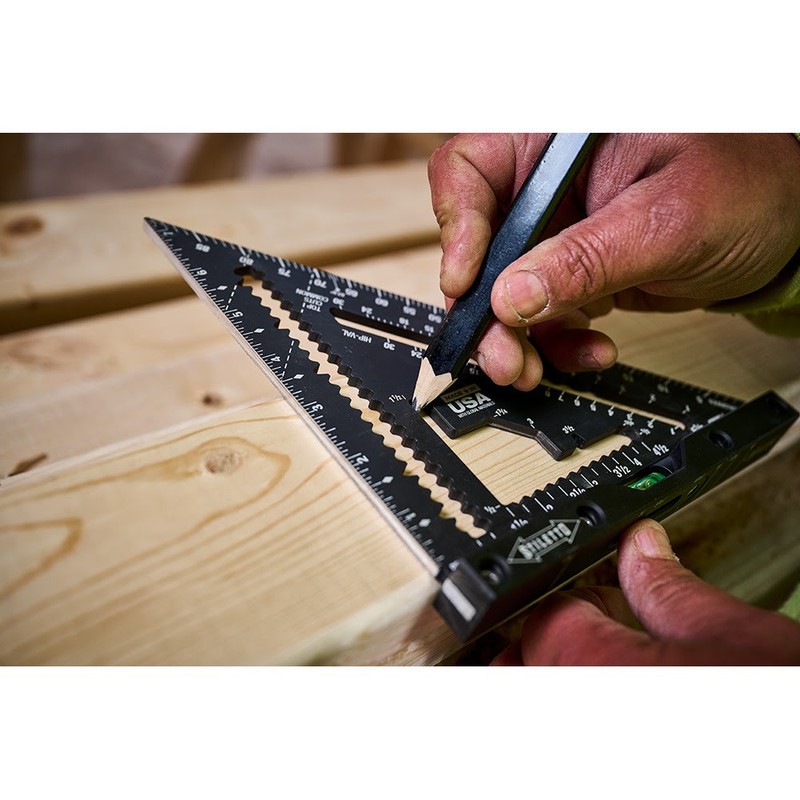 Stiletto STSQ7-L 7" Carpenter Square with Level Aluminum Black gallery