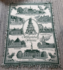 Green White Colonial WILLIAMSBURG Virginia VA Woven THROW Blanket No Tag Vintage
