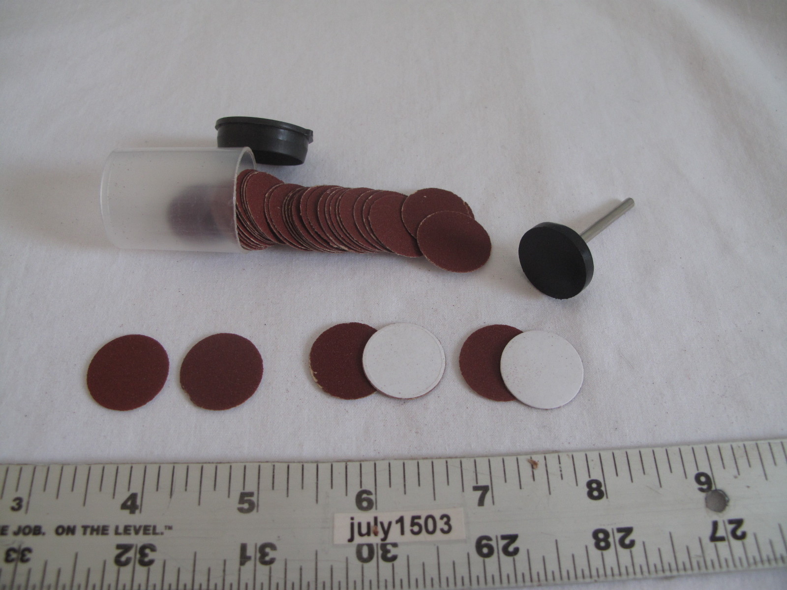 (40) NEW Self-Adhesive 3/4" Sanding Discs + (1) Rubber Mandrel for Dremel (BL) gallery
