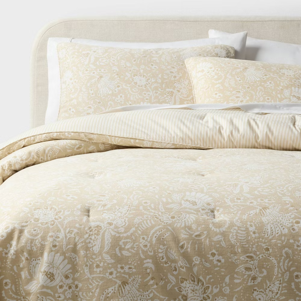 Full/Queen Floral Paisley Casual Textured Cotton Reversible Comforter and Shams gallery