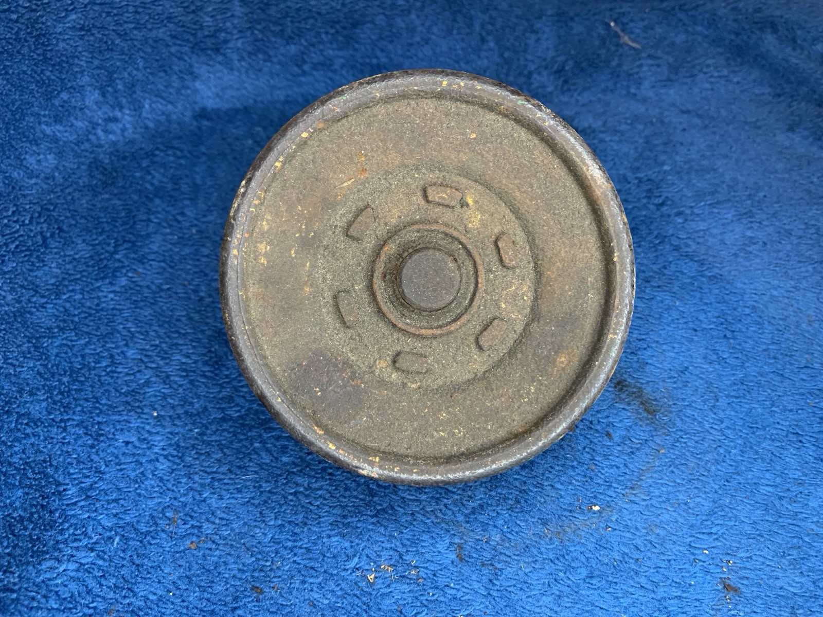 early HO39 DECK (4 1/8") DOUBLE DRIVE PULLEY JOHN DEERE 110 112 ROUND FENDER 101 gallery