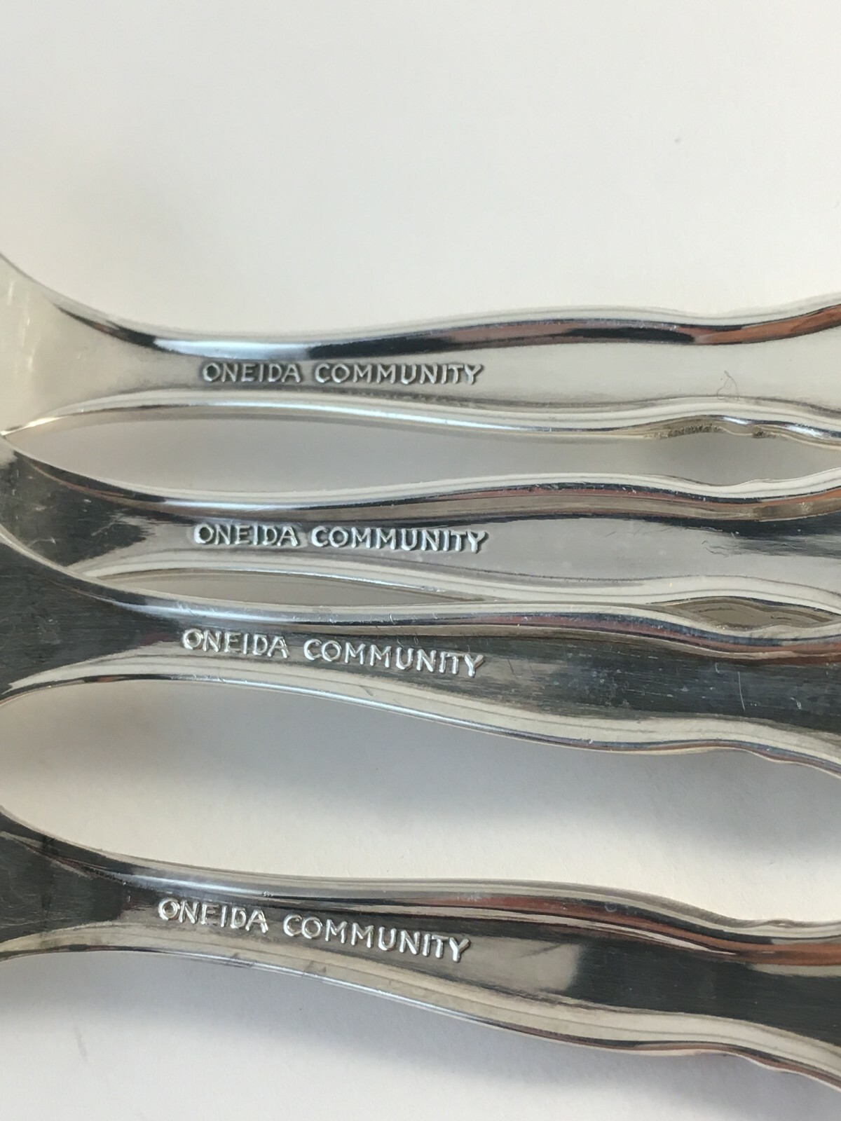 Oneida Community DUET Silverplate 4-Dinner Forks Silverware Flatware gallery