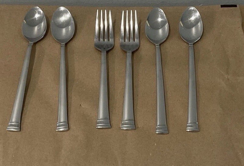 Reed & Barton WINTHROP 4 Beverage Spoons 2 Salad Forks Stainless Glossy Flatware gallery