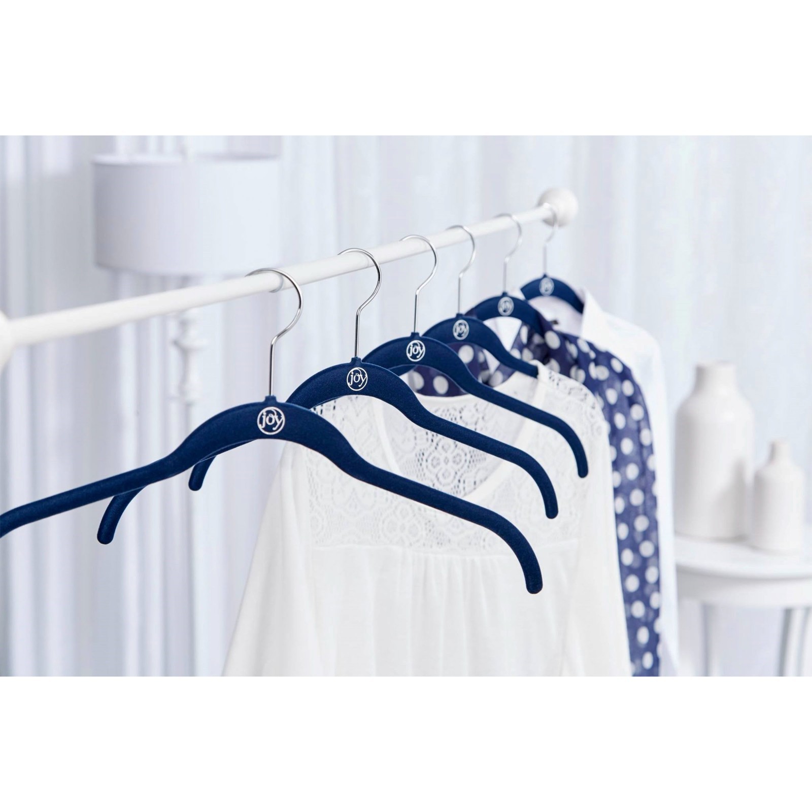 The JOY Hangers 100-piece Mega Set with Antimicrobial Technology Distressed Box gallery