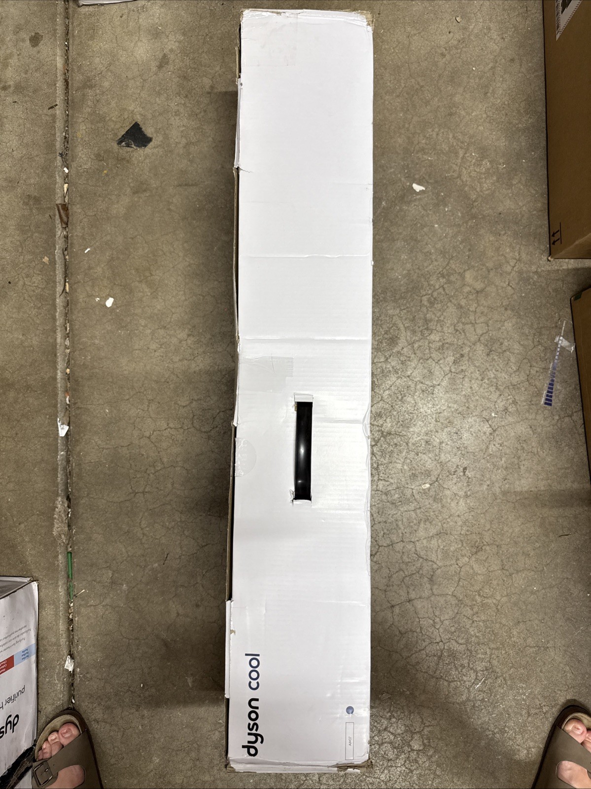 Dyson Cool AM07 Air Tower Fan - Multiplier Black/Nickel with Remote - Open Box! gallery