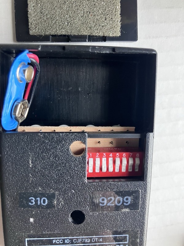 📳 OEM Linear DT-4 4 Button Remote Transmitter 310MHz 8 Dip Switch GuC Tested gallery