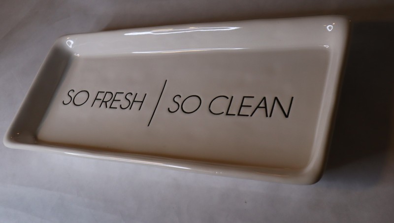 Pottery barn rectangular ceramic tray So Fresh So Clean 14 in x 6 in Home decor gallery