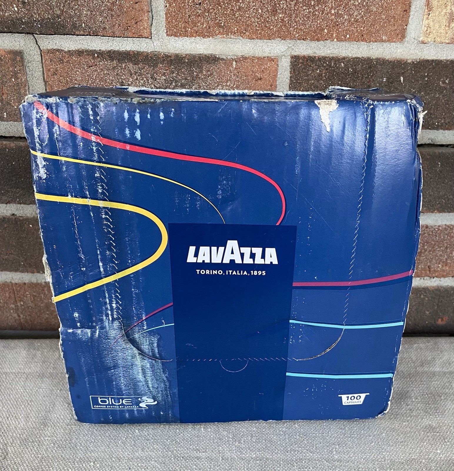 Lavazza BLUE Top Class Espresso Capsules 100 Count Exp: 30/05/2026 Damaged Box gallery