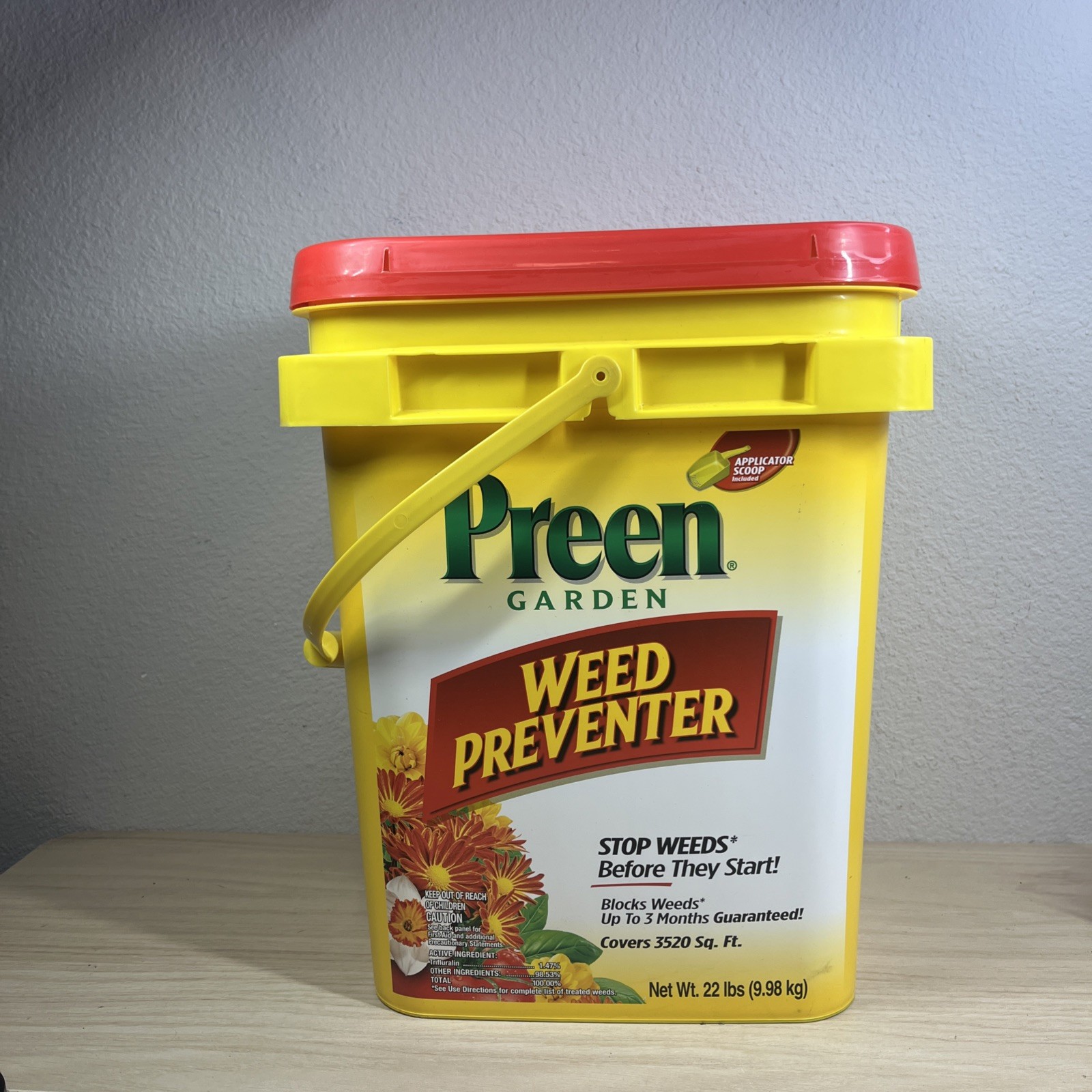 Preen Garden Weed Preventer Blocks Weeds up to 3 Months (22 LBS, 3520 Sq. Ft.) gallery