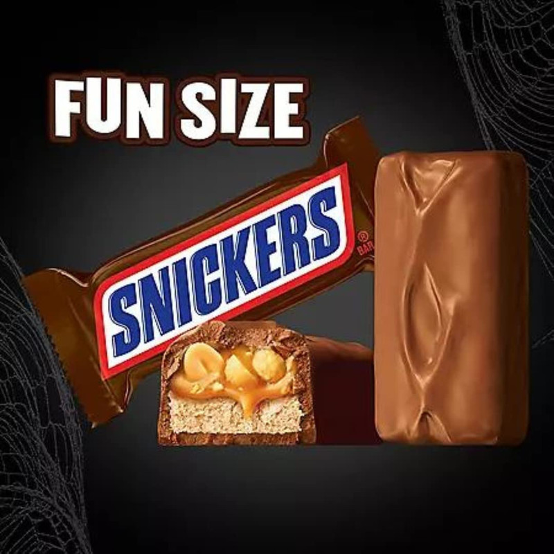 SNICKERS Milk Chocolate, Fun Size Candy Bars - Individually Wrapped (2 Pounds) gallery