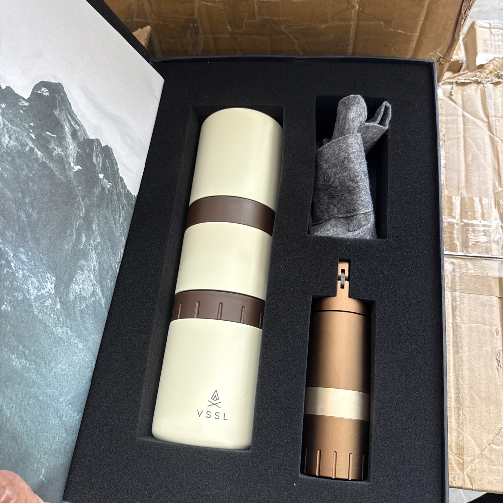VSSL NEST POUR OVER KIT + JAVA G25 COFFEE GRINDER BUNDLE gallery