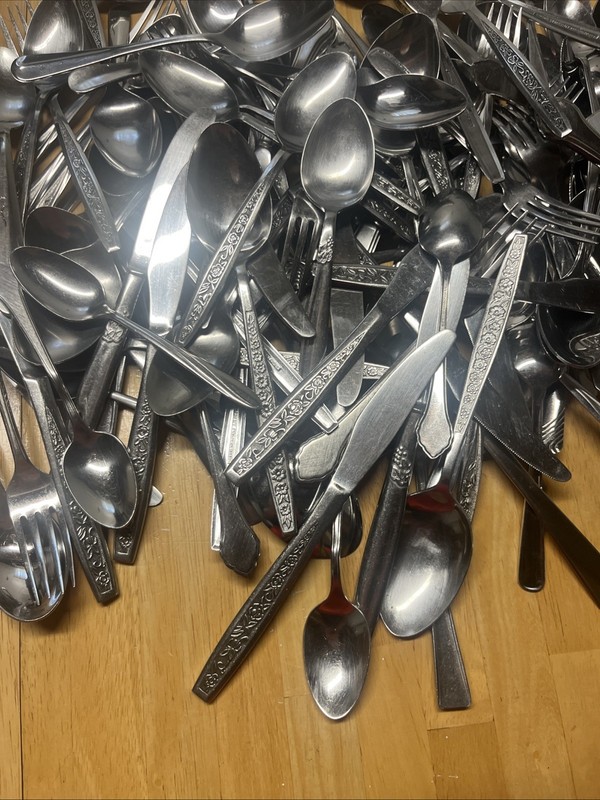 Huge Mixed Lot Stainless Silverware Flatware Forks Knives Spoons 150 Pcs 11 Lbs+ gallery