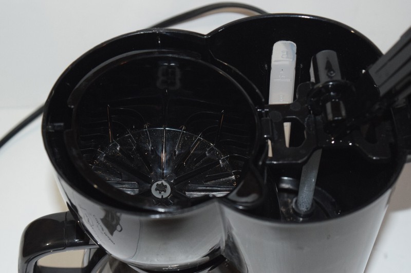 5 Cup Auto keep Warm Function Coffee Maker With Removable Filter Basket, Black gallery