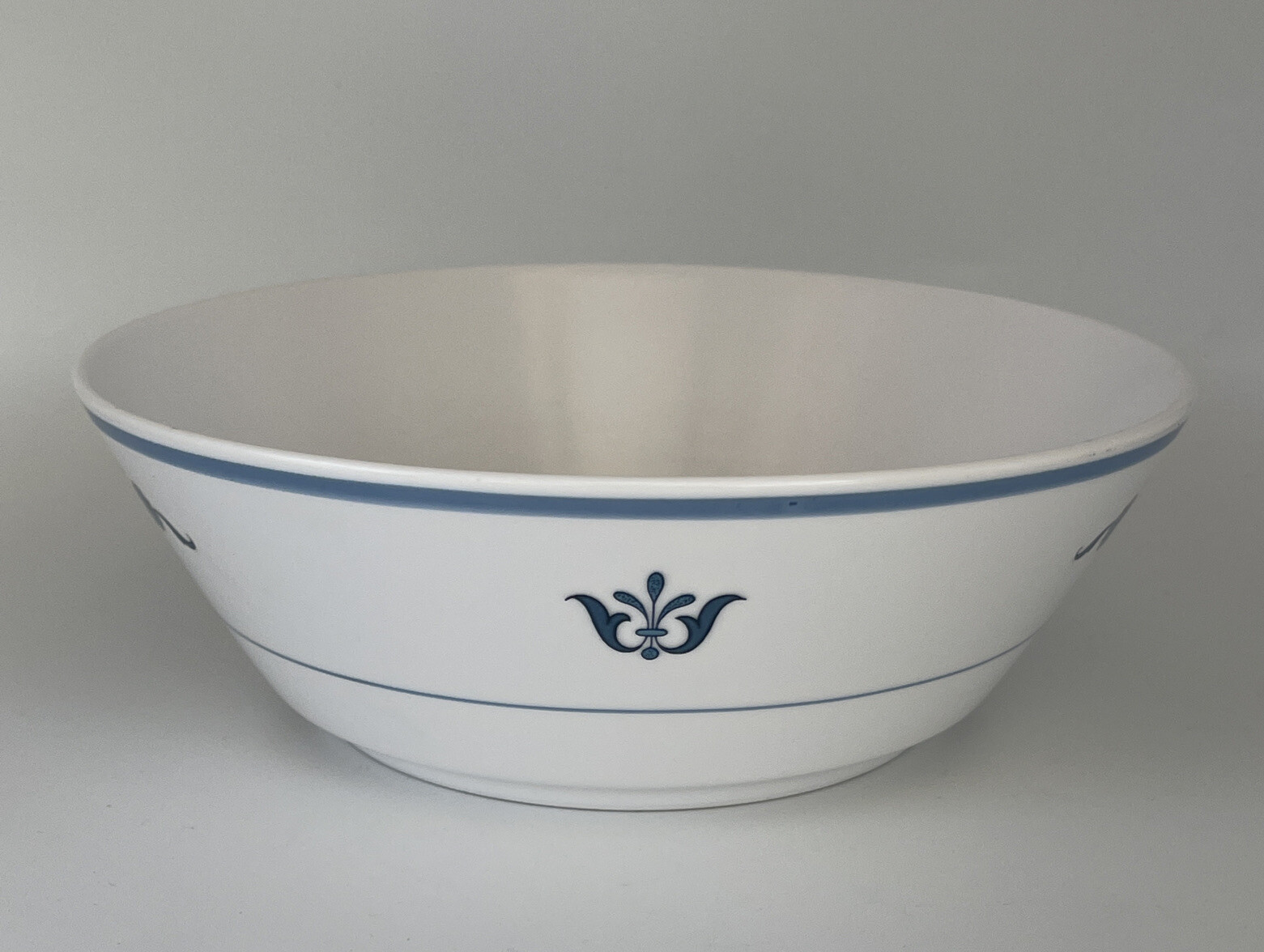 Noritake Progression Blue Haven 8” Round Vegetable Bowl Mint gallery